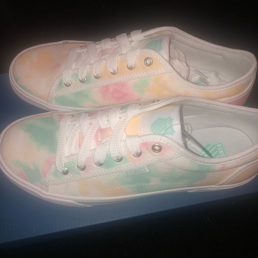 K-Swiss women size 10 Tie Dye